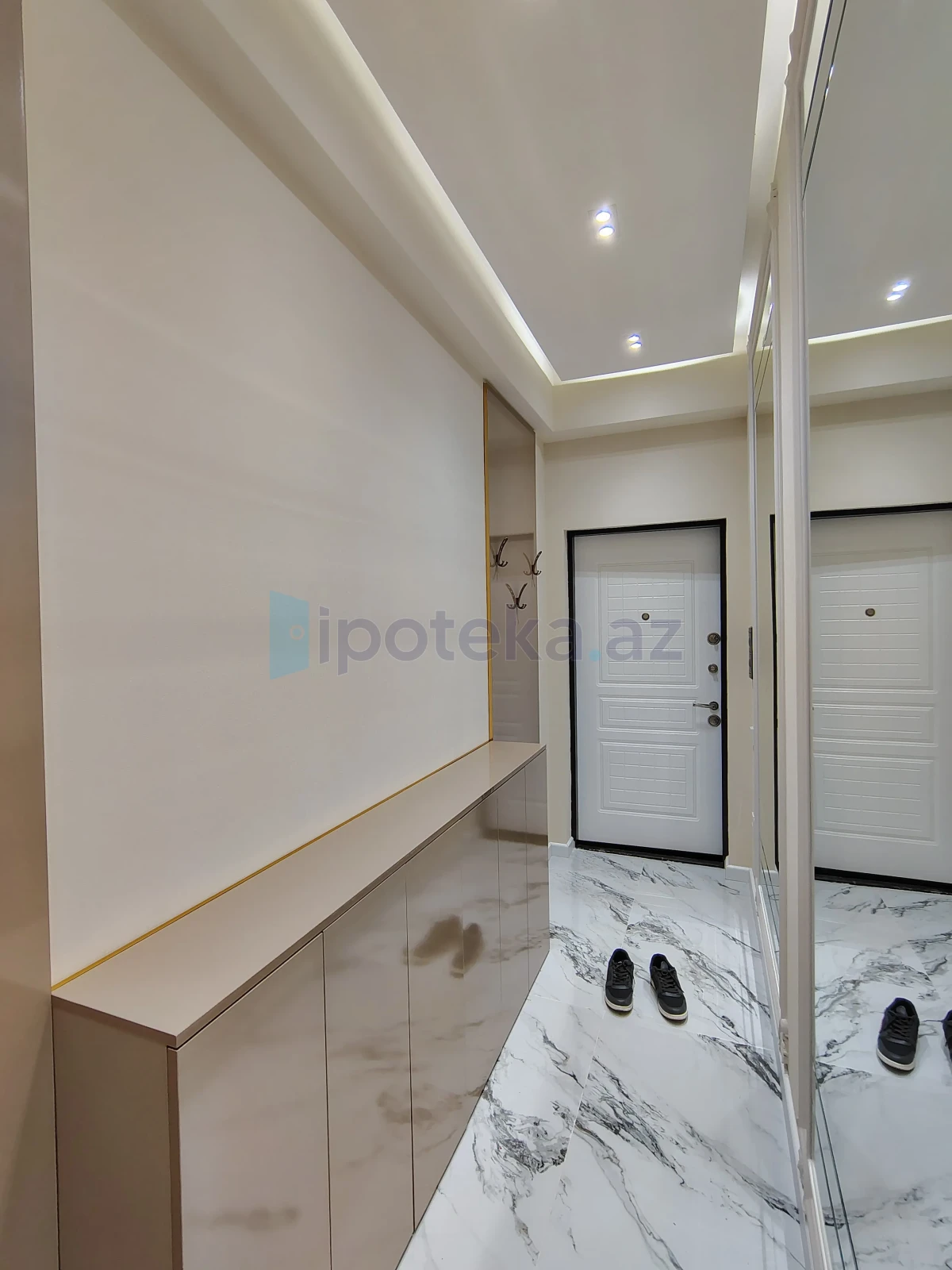 Satılır 2 otaqlı yeni tikili 68 m²