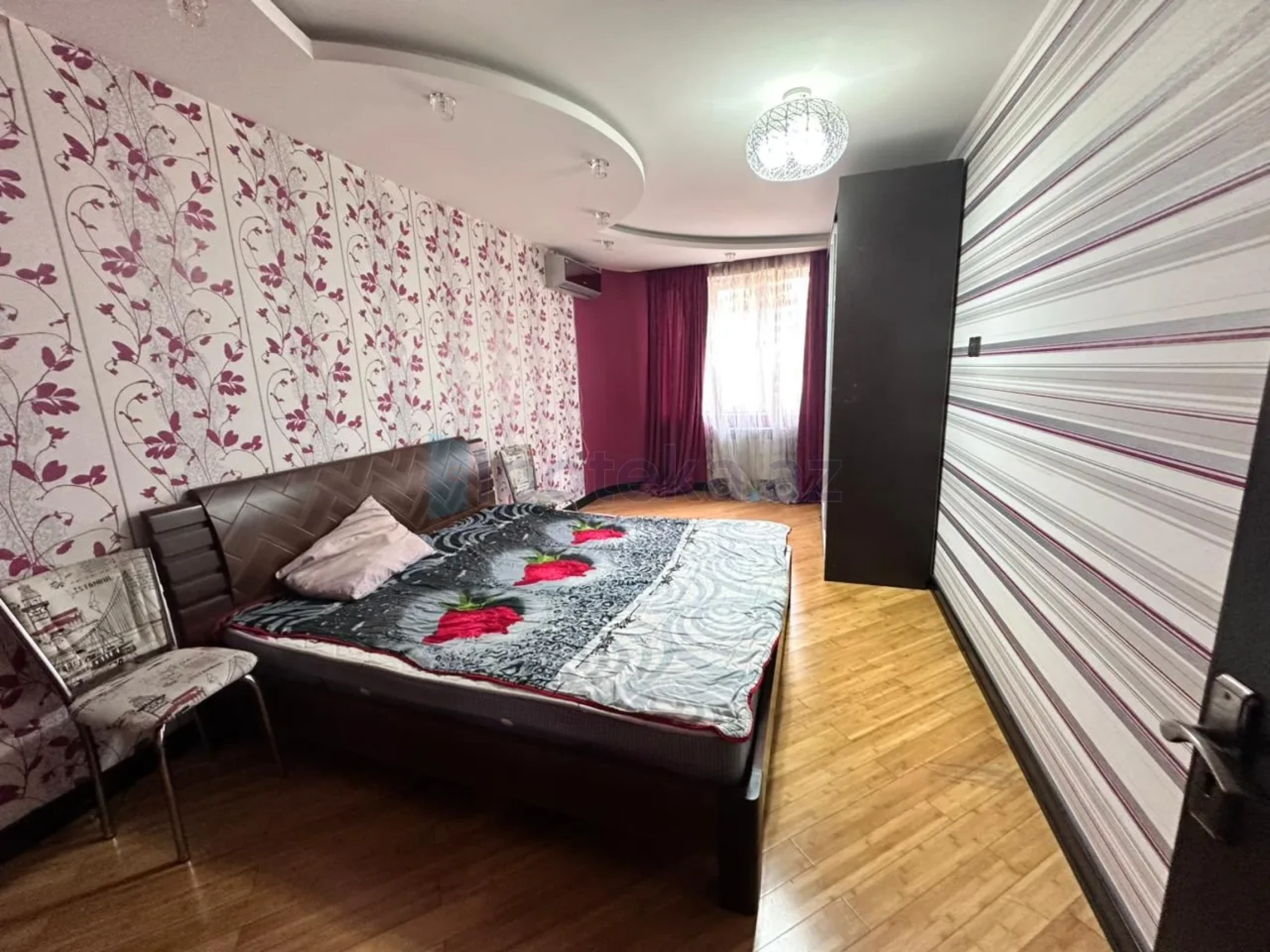 Satılır 3 otaqlı yeni tikili 140 m²