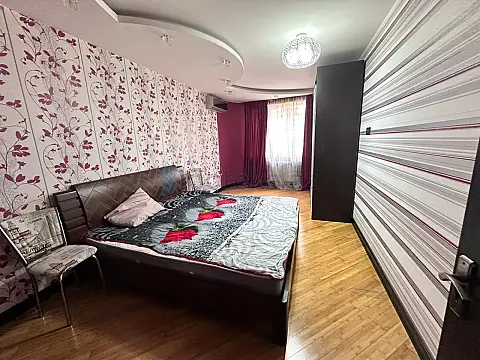 Satılır 3 otaqlı yeni tikili 140 m²