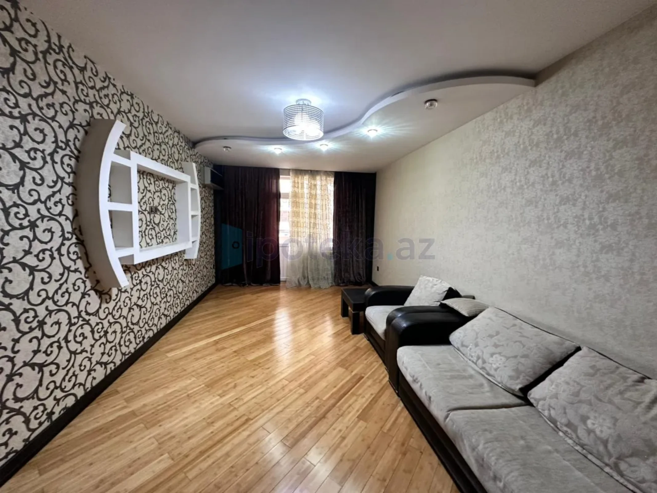 Satılır 3 otaqlı yeni tikili 140 m²