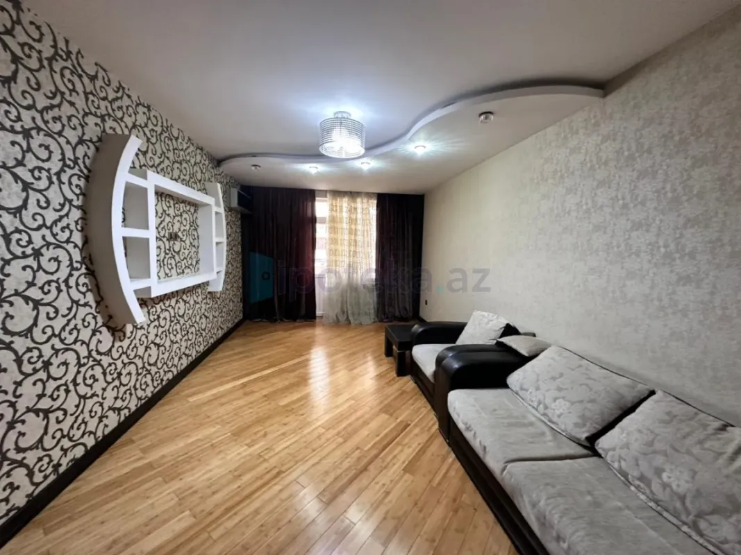 Satılır 3 otaqlı yeni tikili 140 m²