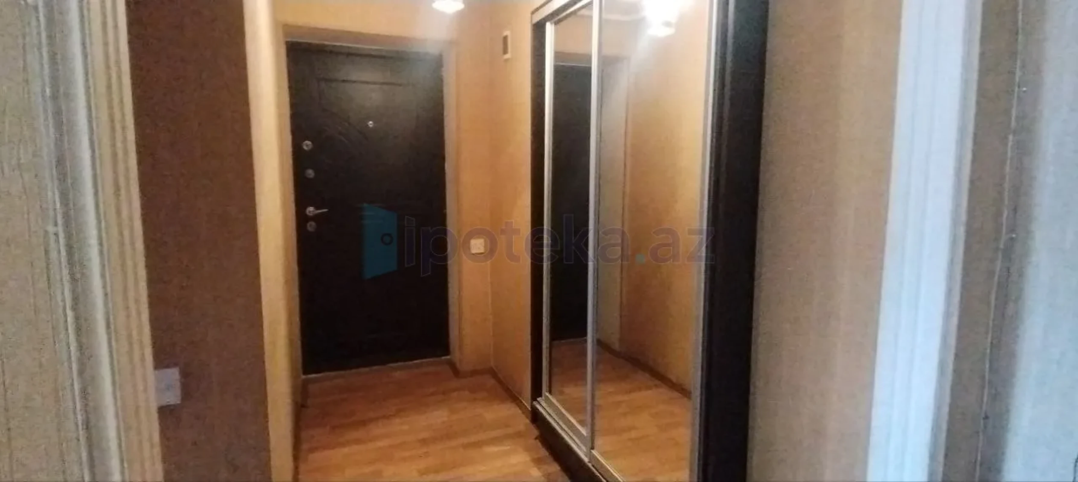 Satılır 3 otaqlı köhnə tikili 70 m²