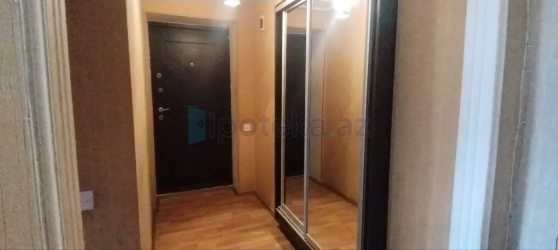 Satılır 3 otaqlı köhnə tikili 70 m²
