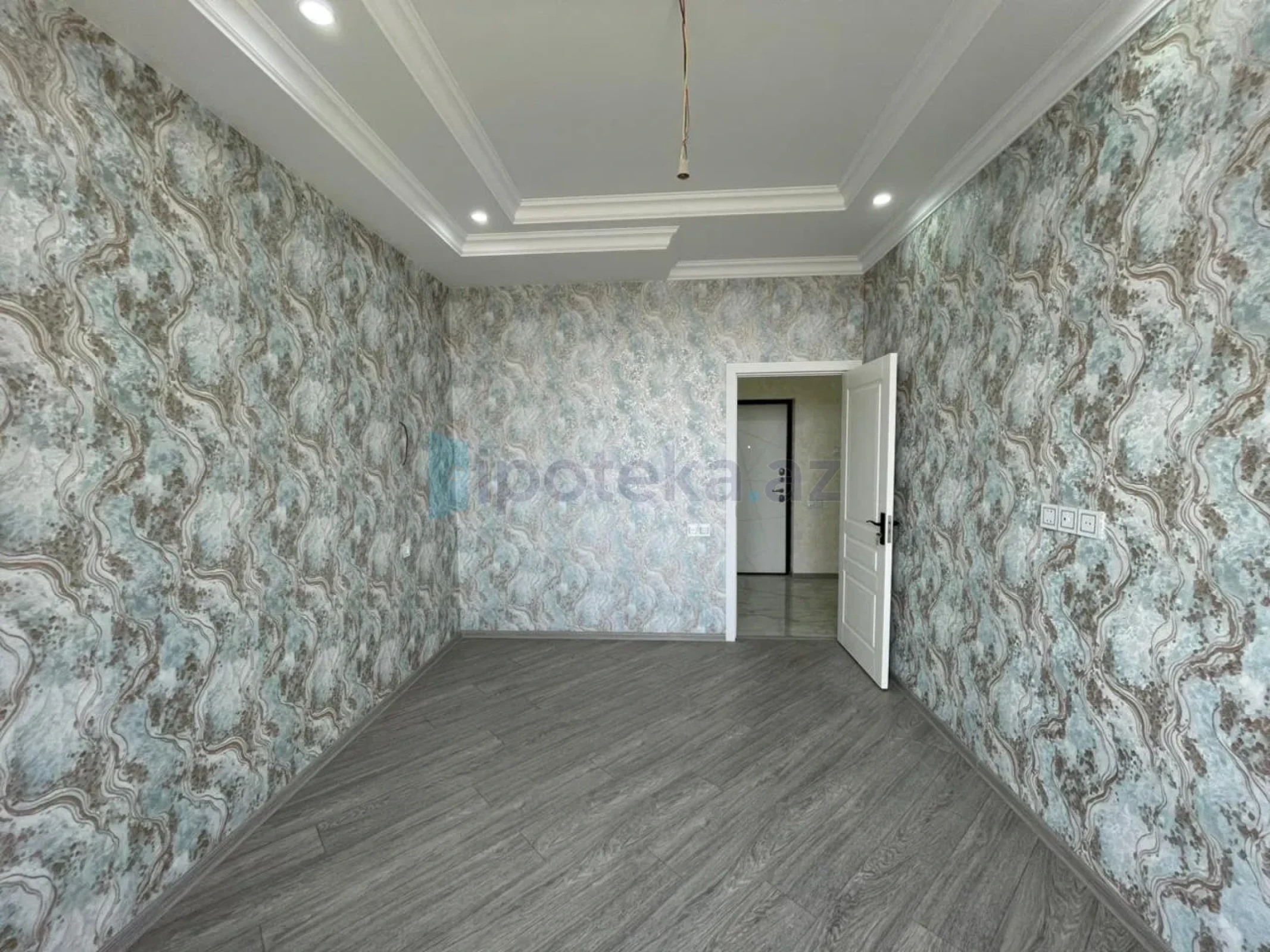 Satılır 3 otaqlı yeni tikili 85 m²