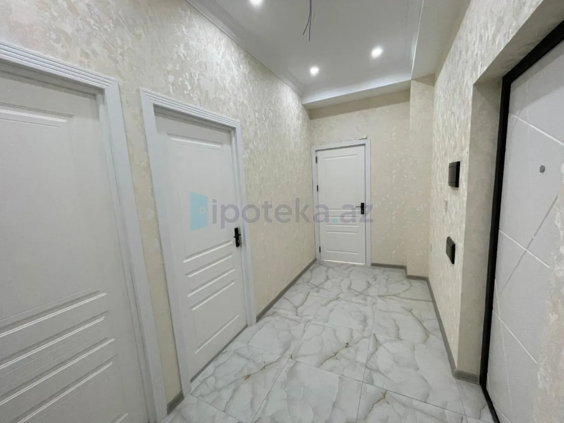 Satılır 3 otaqlı yeni tikili 85 m²
