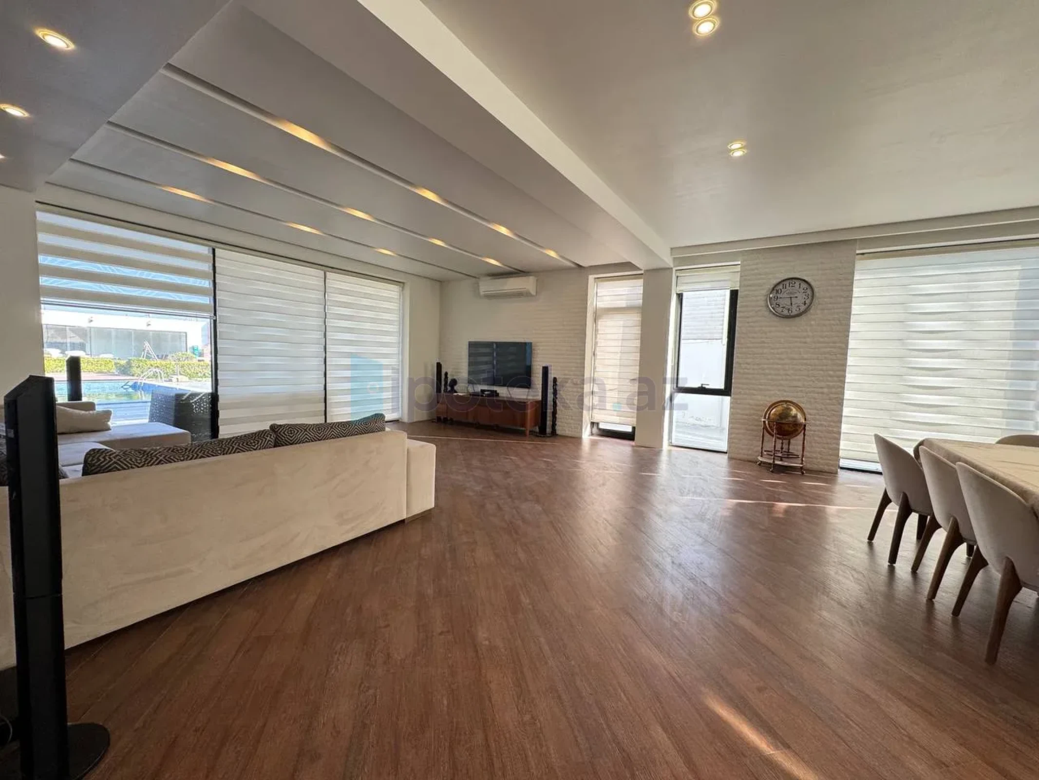 Satılır 6 otaqlı mənzil 400 m²