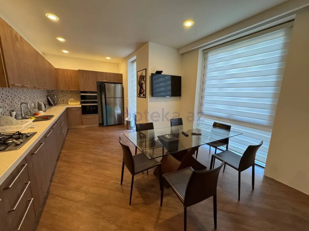 Satılır 6 otaqlı mənzil 400 m²