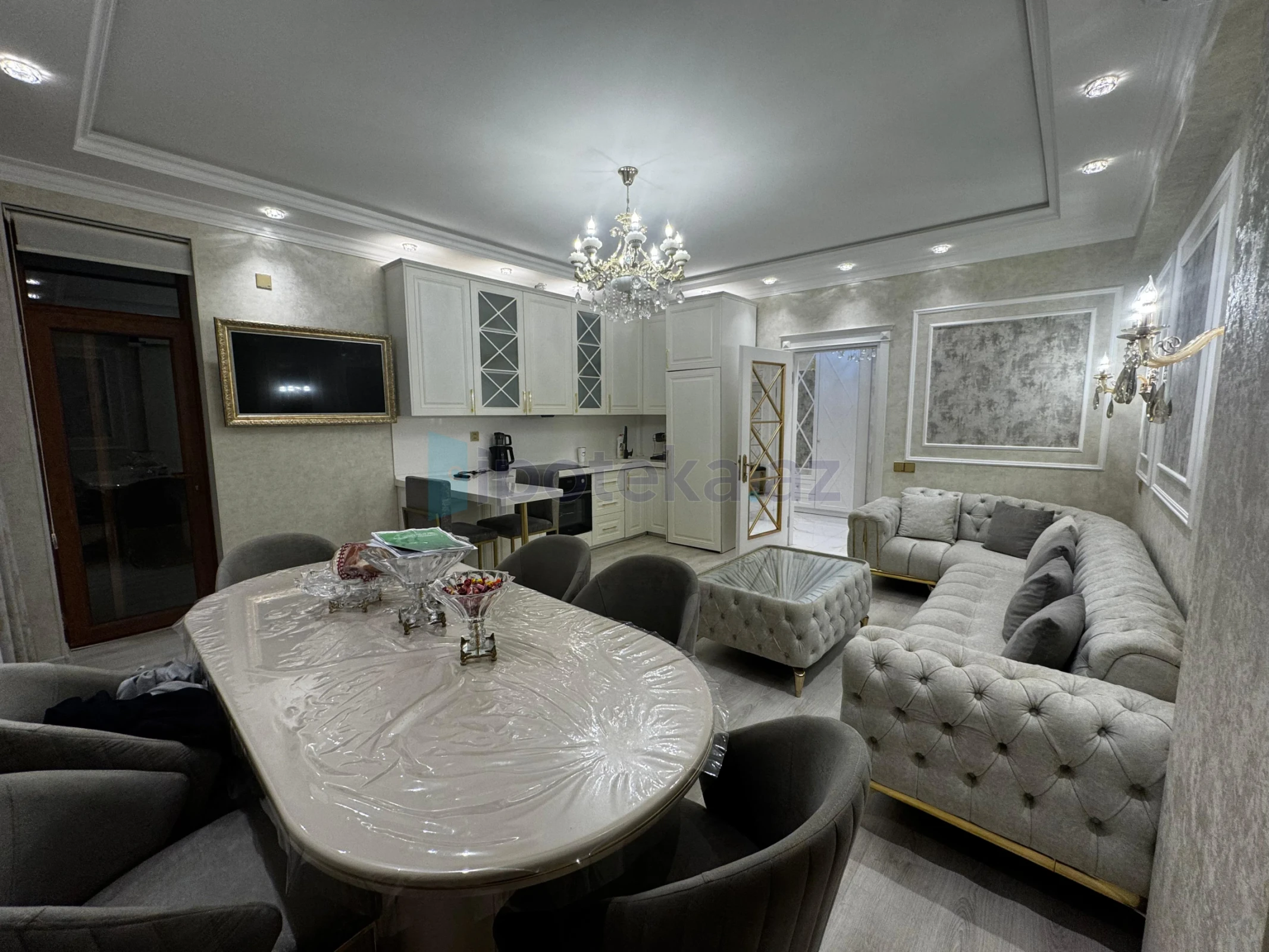 Satılır 3 otaqlı yeni tikili 99 m²