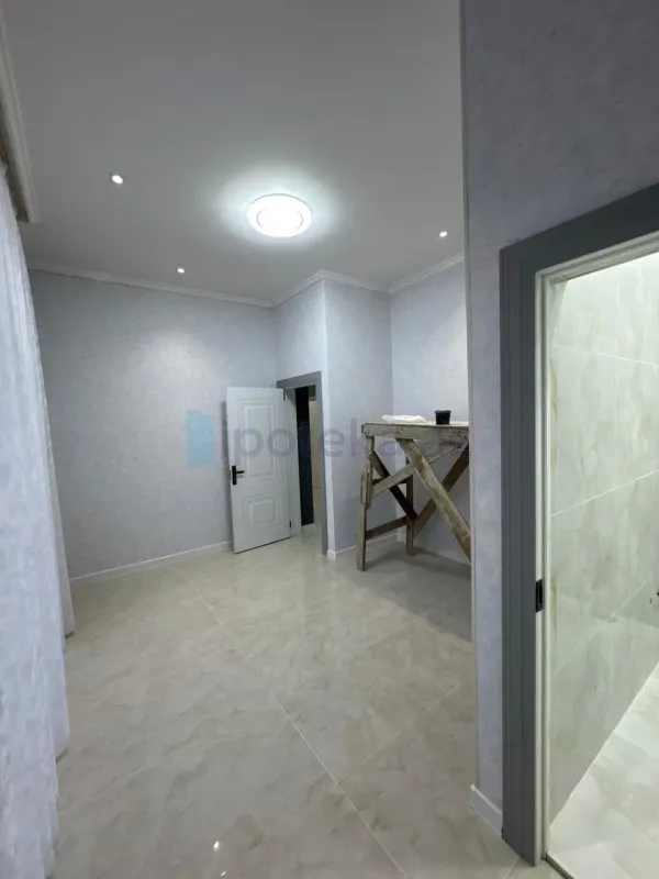 Satılır 4 otaqlı mənzil 135 m²