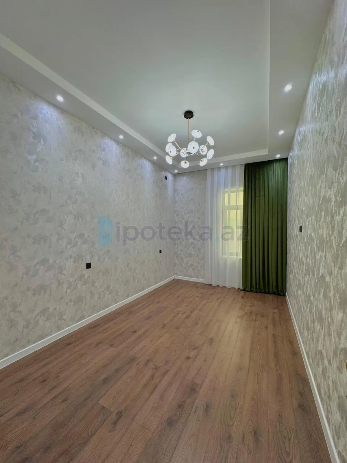Satılır 4 otaqlı həyət evi 170 m²