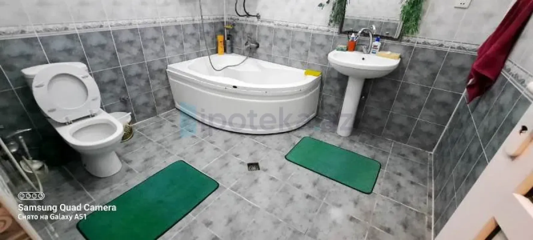 Satılır 7 otaqlı həyət evi 320 m²