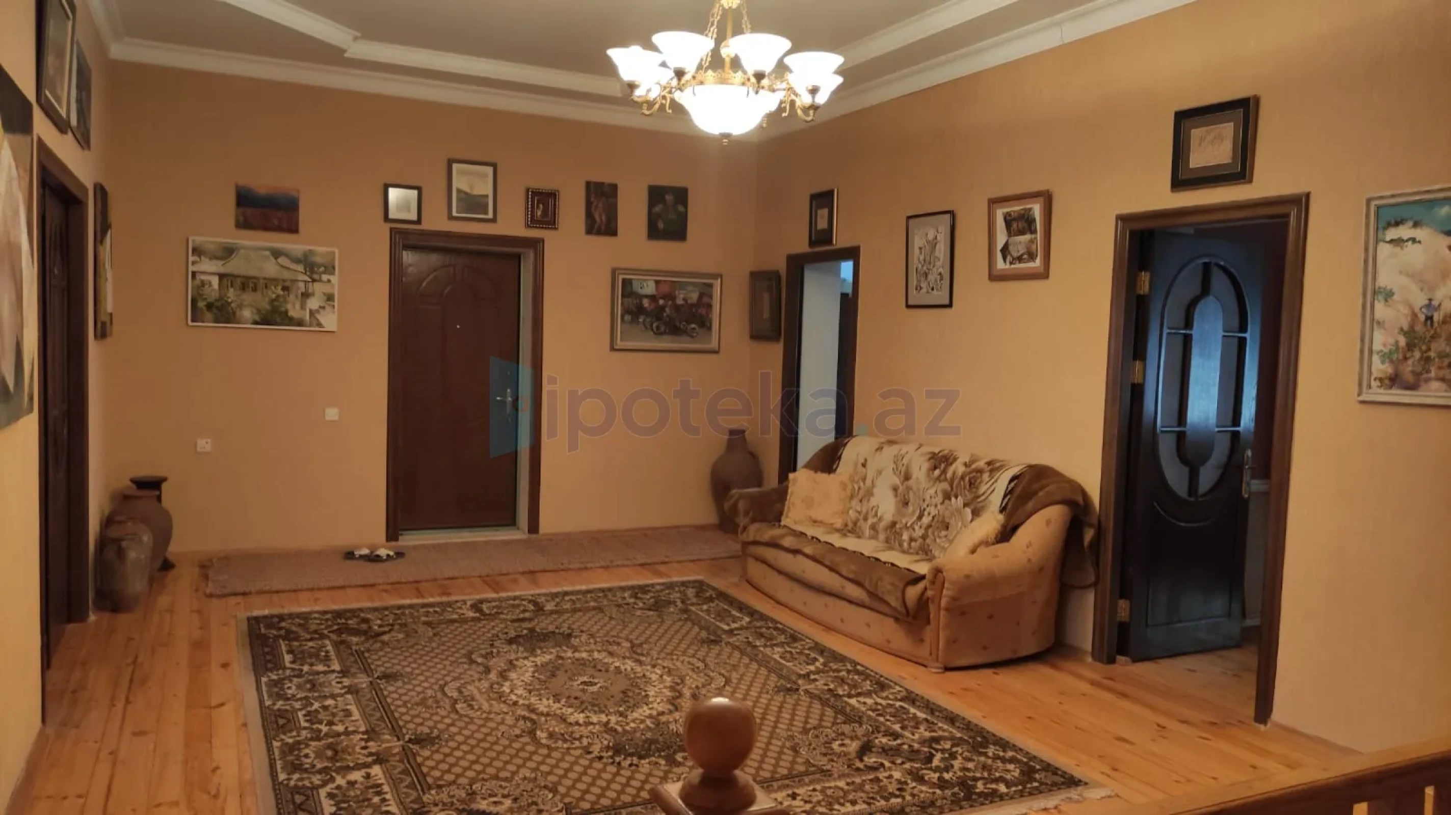 Satılır 7 otaqlı həyət evi 320 m²
