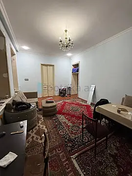 Satılır 2 otaqlı köhnə tikili 50 m²