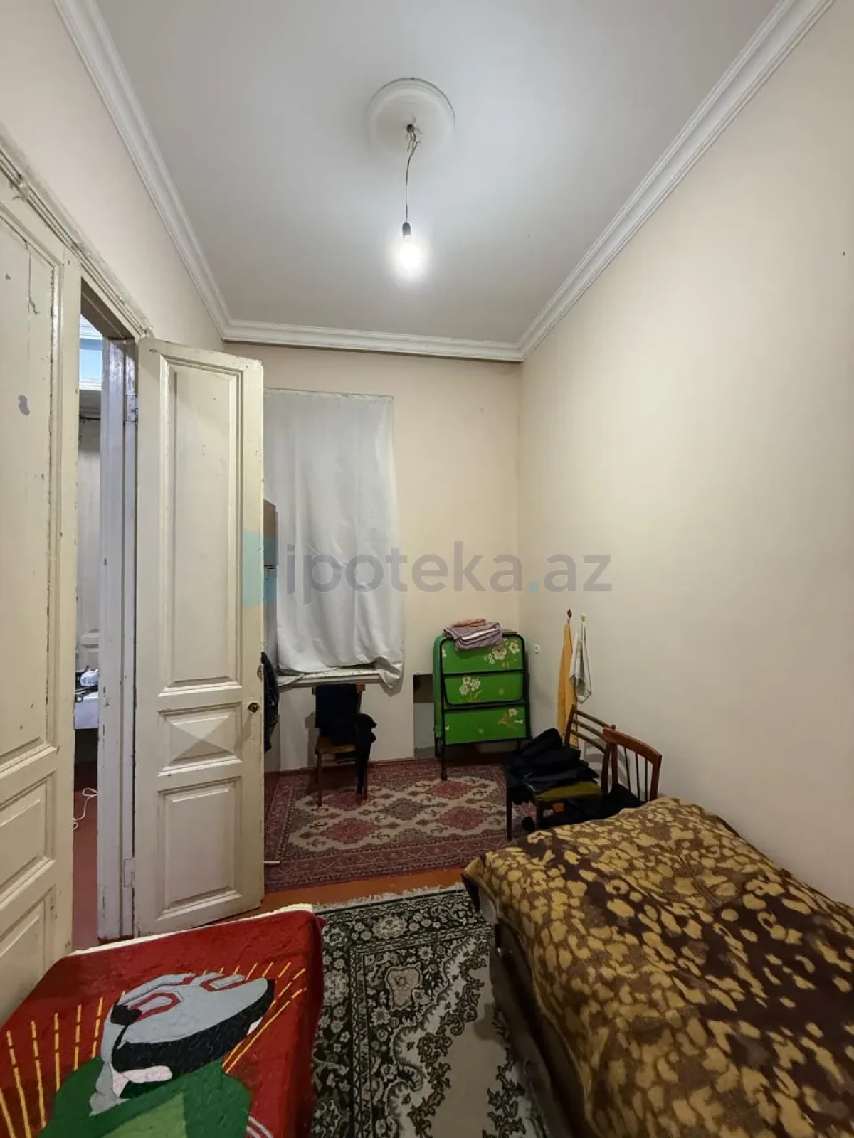 Satılır 2 otaqlı köhnə tikili 50 m²