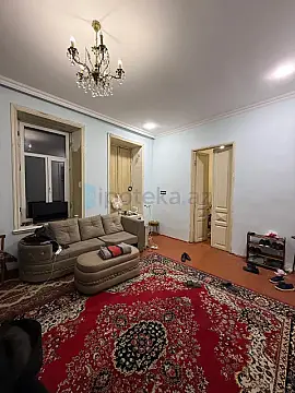 Satılır 2 otaqlı köhnə tikili 50 m²