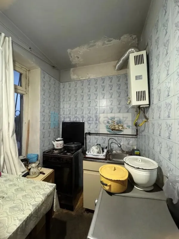 Satılır 3 otaqlı köhnə tikili 65 m²