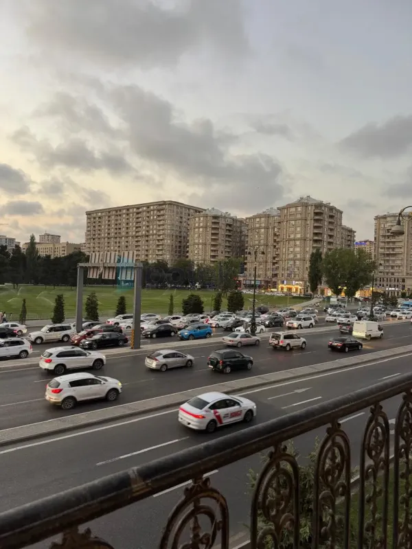 Satılır 3 otaqlı köhnə tikili 65 m²