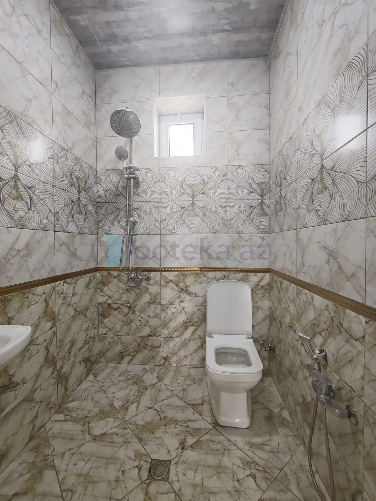 Satılır 4 otaqlı həyət evi 110 m²