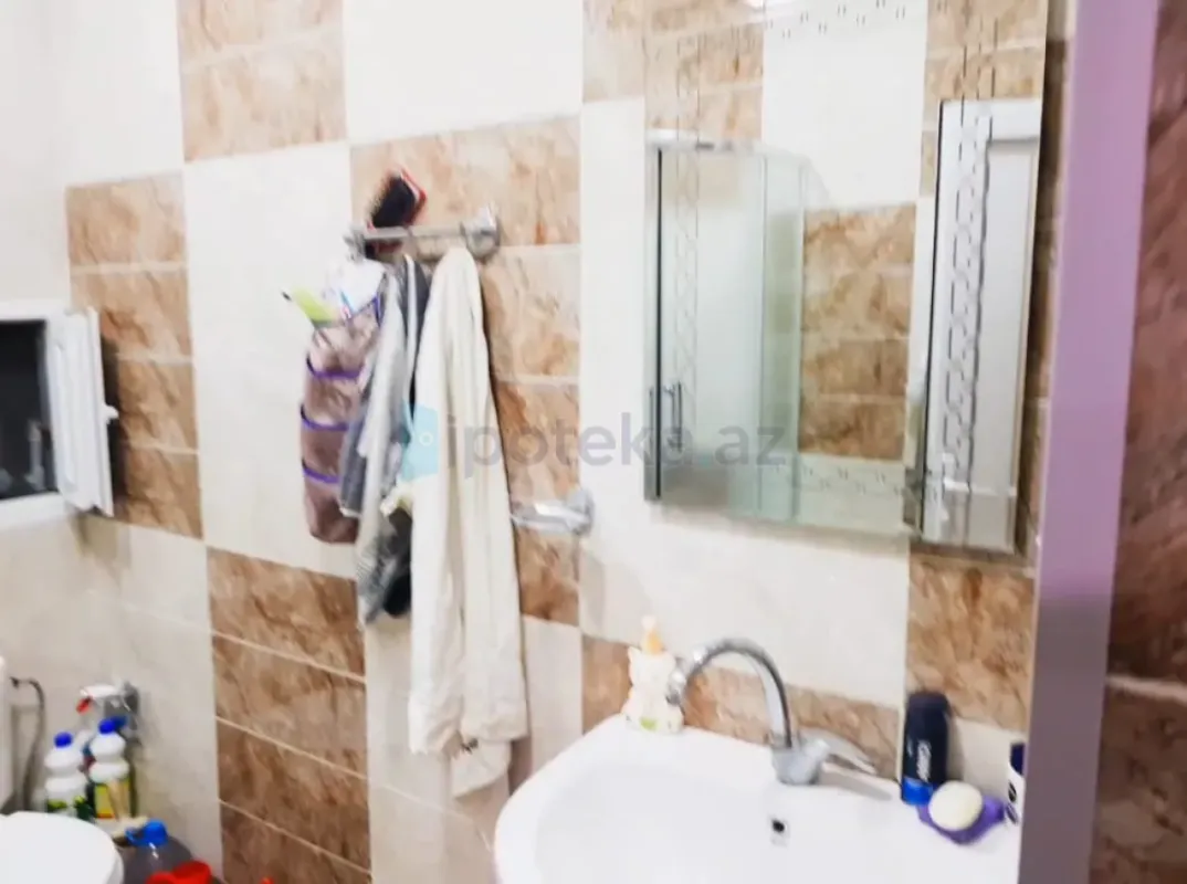 Satılır 3 otaqlı yeni tikili 63 m²