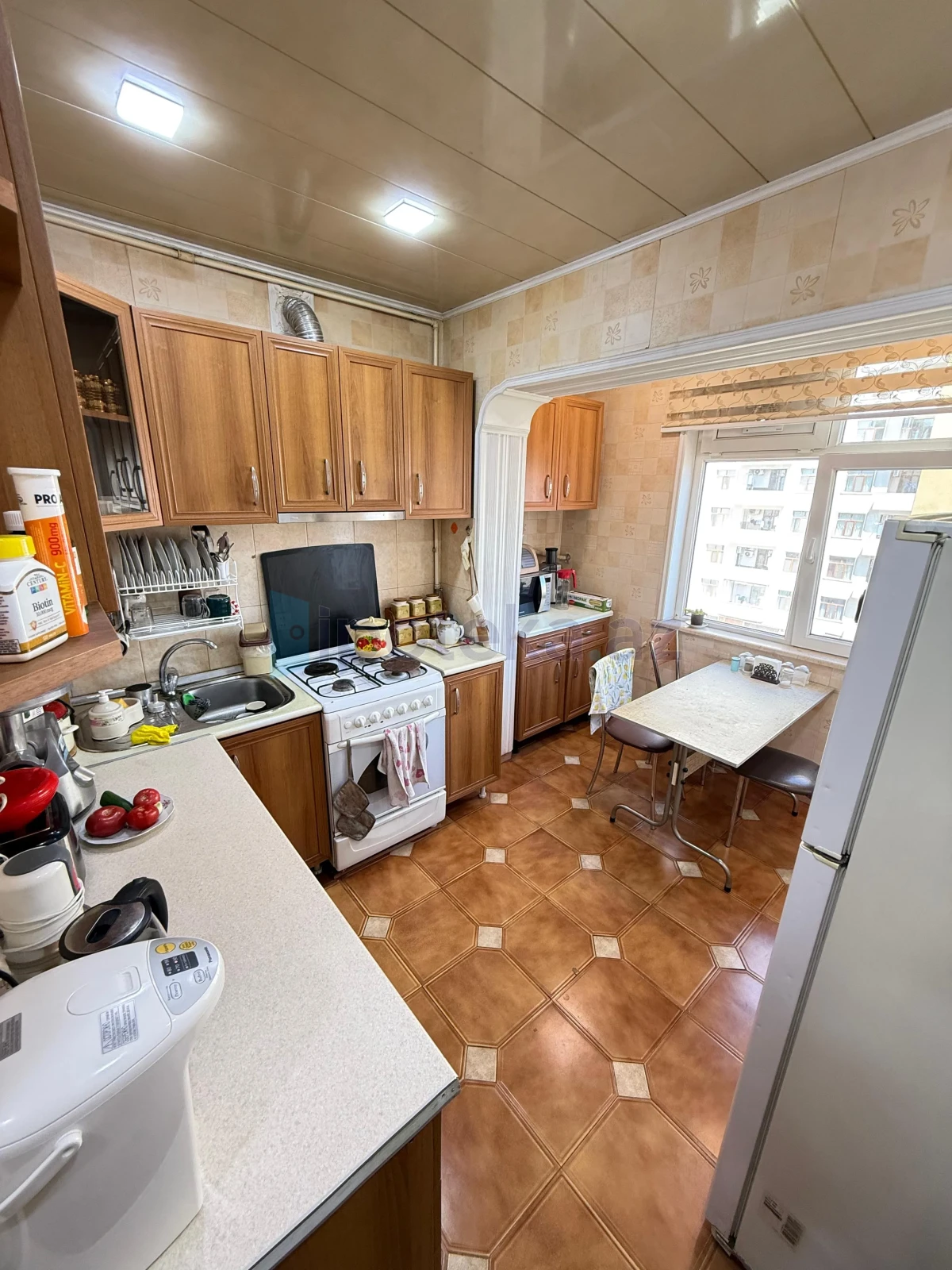 Satılır 4 otaqlı köhnə tikili 100 m²