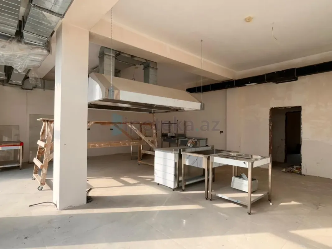 Satılır 3 otaqlı obyekt 1400 m²