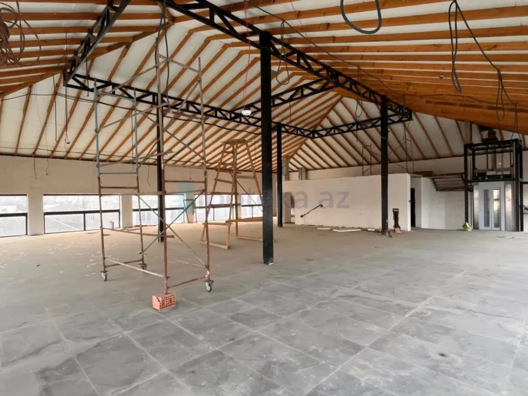 Satılır 3 otaqlı obyekt 1400 m²