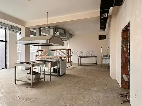 Satılır 3 otaqlı obyekt 1400 m²