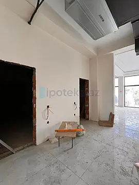 Satılır 3 otaqlı obyekt 1400 m²