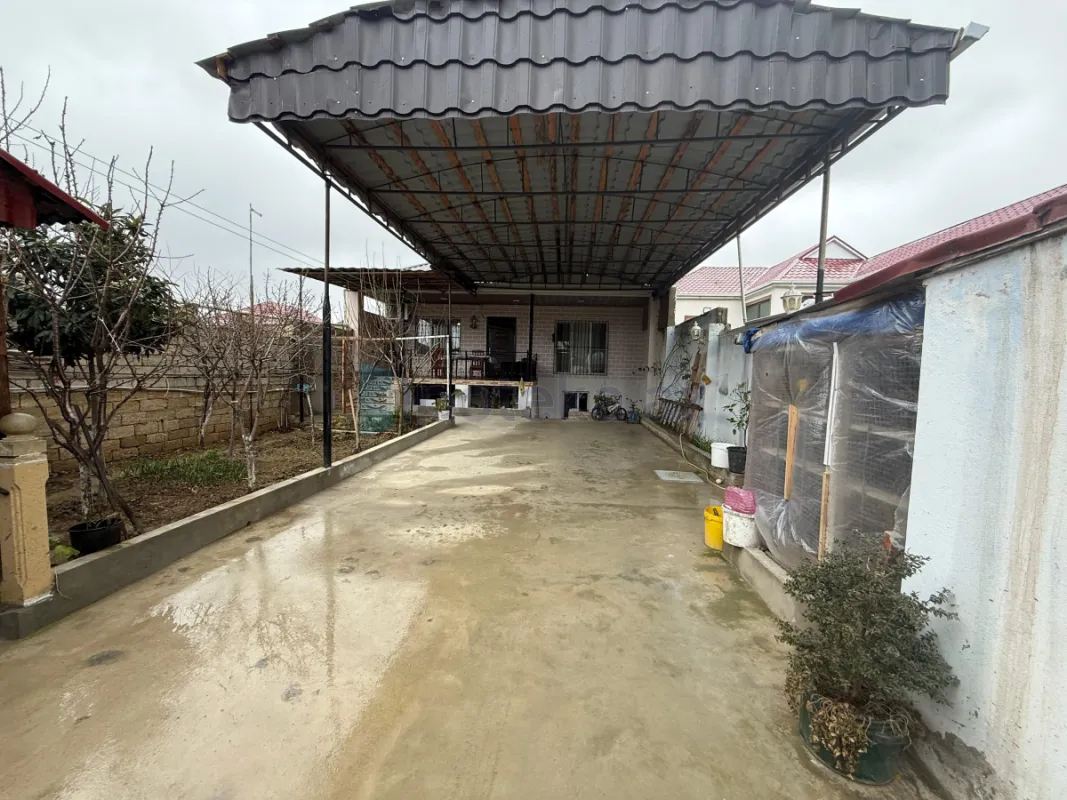 Satılır 4 otaqlı həyət evi 120 m²