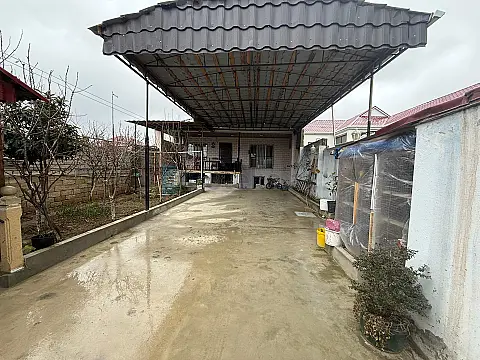Satılır 4 otaqlı həyət evi 120 m²