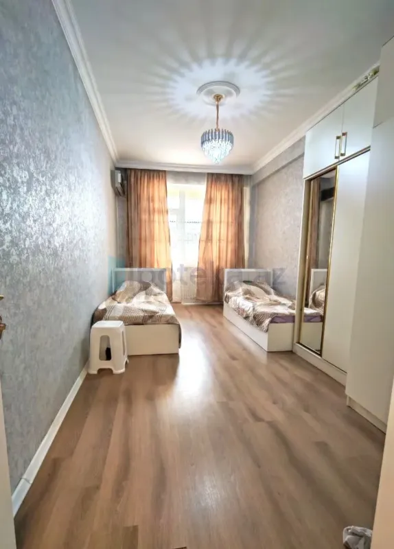 Satılır 2 otaqlı yeni tikili 77 m²