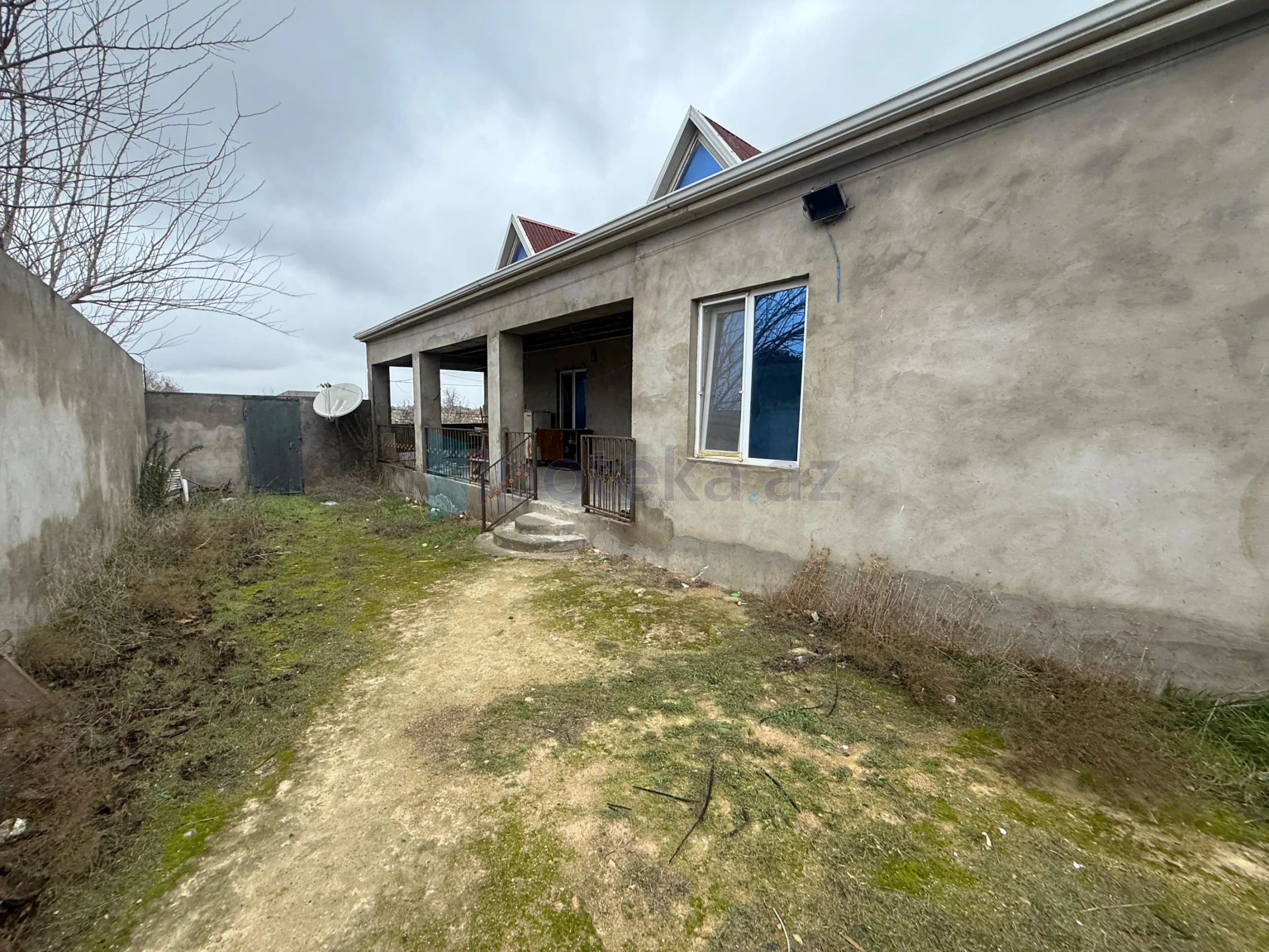 Satılır 3 otaqlı həyət evi 100 m²