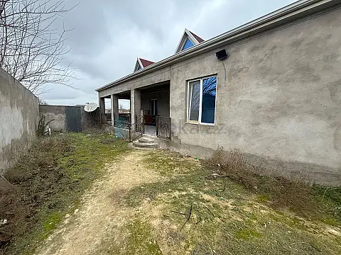 Satılır 3 otaqlı həyət evi 100 m²