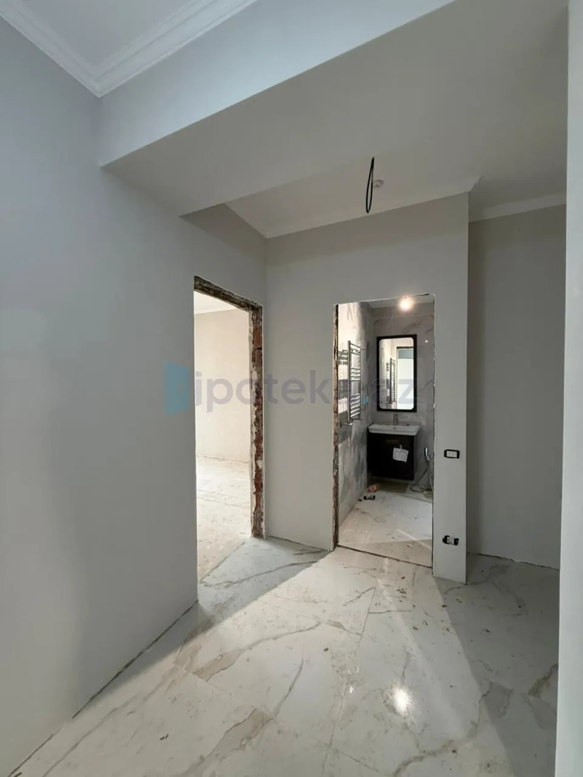 Satılır 2 otaqlı yeni tikili 56 m²