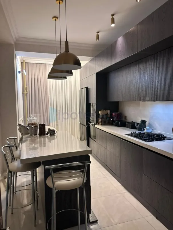 Satılır 2 otaqlı yeni tikili 74 m²