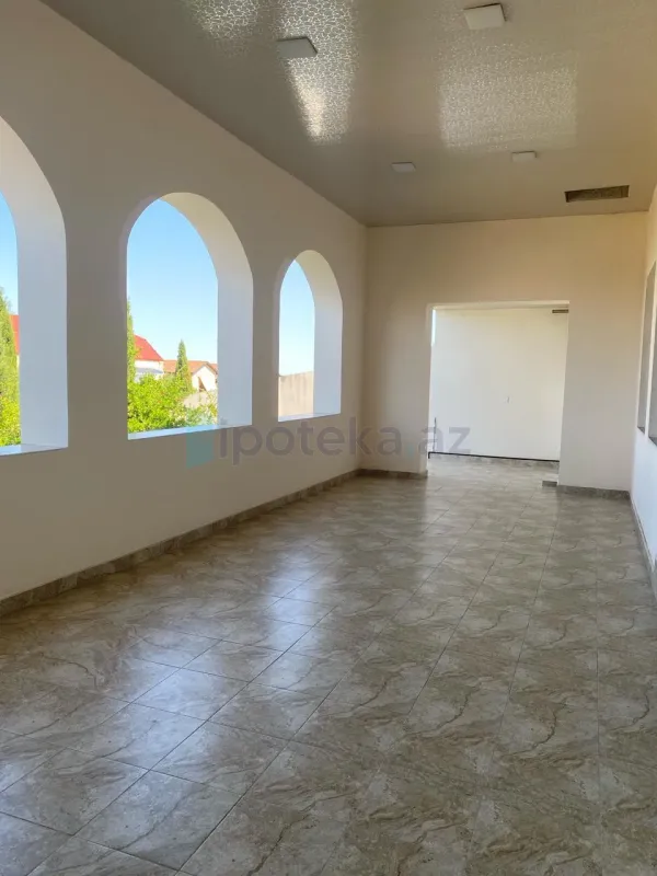 Satılır 10 otaqlı həyət evi 278 m²