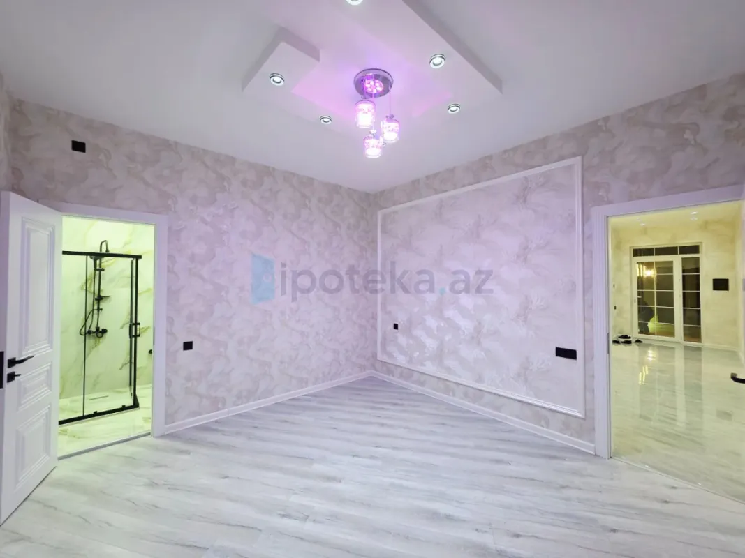 Satılır 4 otaqlı mənzil 160 m²