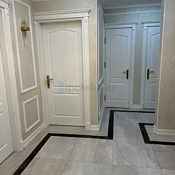 Satılır 3 otaqlı köhnə tikili 100 m²