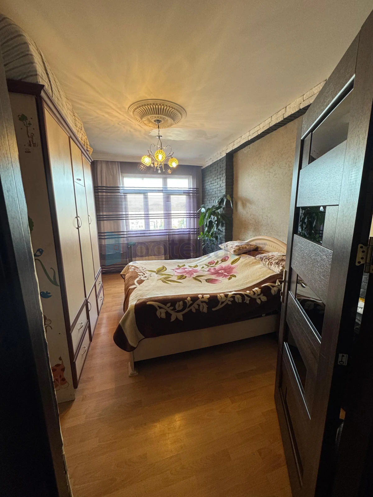 Satılır 3 otaqlı köhnə tikili 70 m²