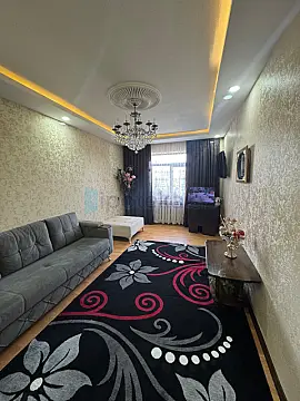 Satılır 3 otaqlı köhnə tikili 70 m² — Bakı, Bakıxanov 3 otaq 70.00 m²
