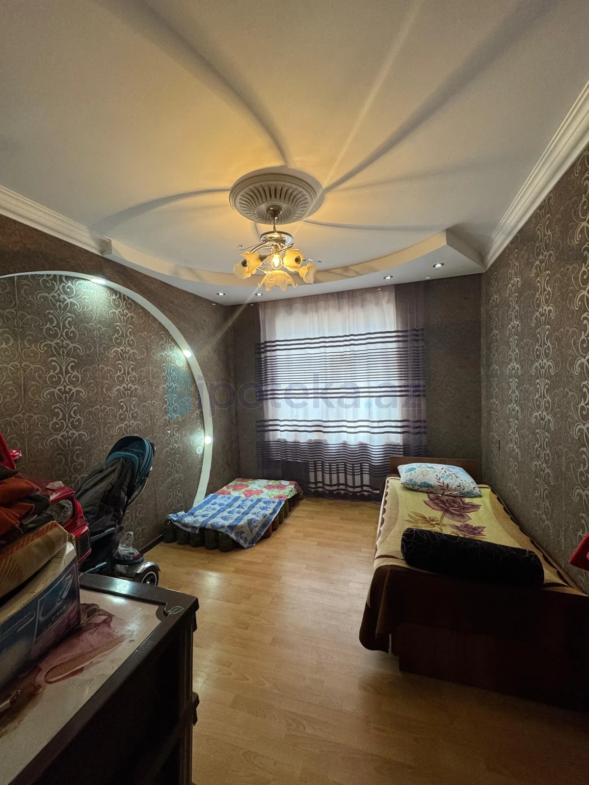 Satılır 3 otaqlı köhnə tikili 70 m²