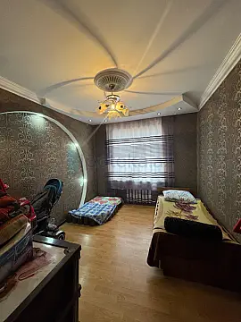 Satılır 3 otaqlı köhnə tikili 70 m²