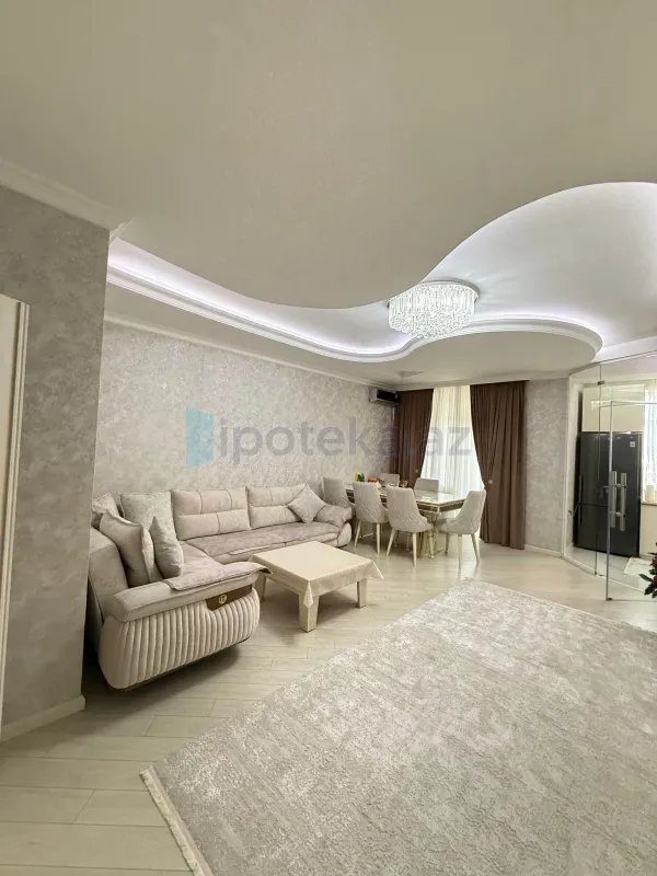 Satılır 3 otaqlı yeni tikili 100 m²