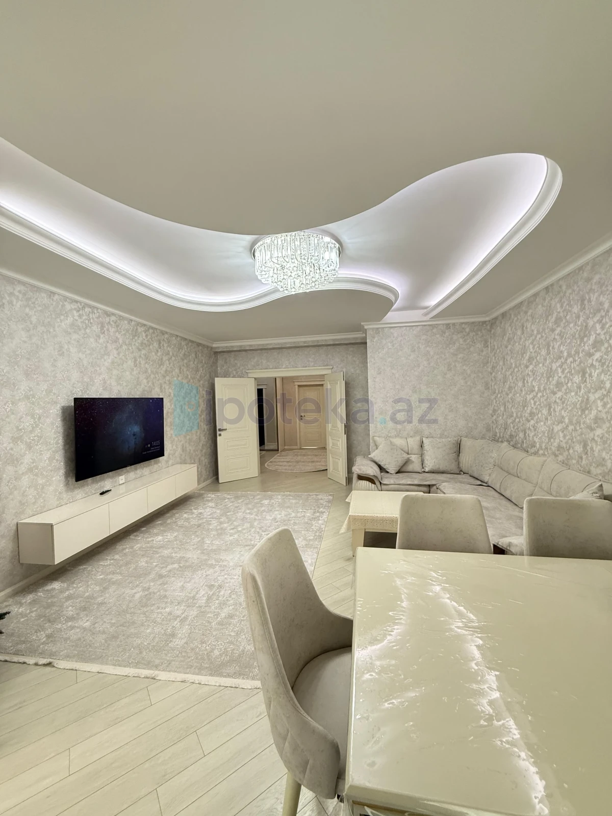 Satılır 3 otaqlı yeni tikili 100 m²