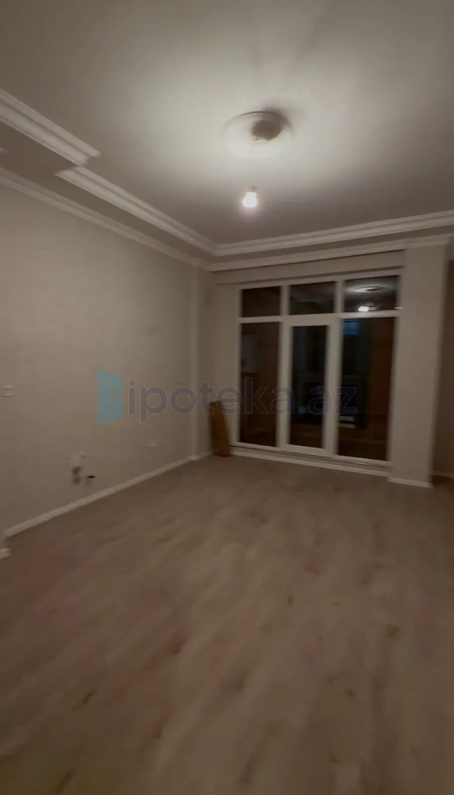 Satılır 3 otaqlı yeni tikili 84 m²