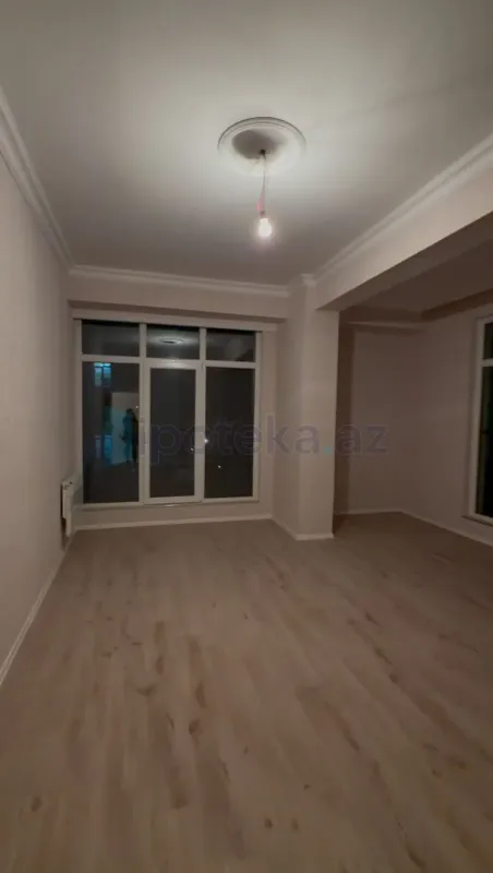 Satılır 3 otaqlı yeni tikili 84 m²