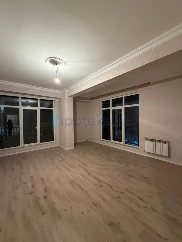 Satılır 3 otaqlı yeni tikili 84 m²