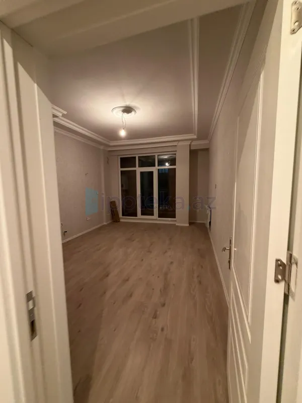 Satılır 3 otaqlı yeni tikili 84 m²