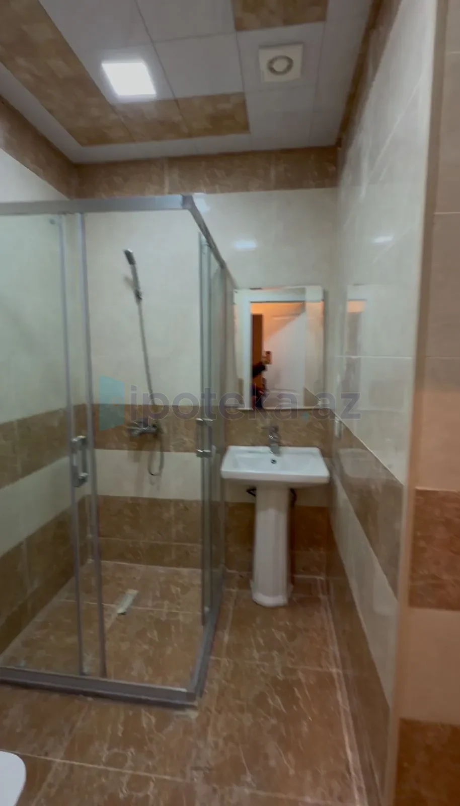 Satılır 3 otaqlı yeni tikili 84 m²