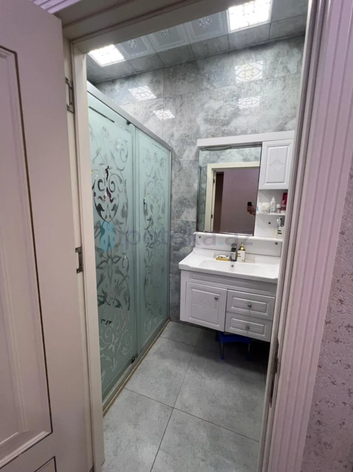 Satılır 3 otaqlı yeni tikili 98 m²